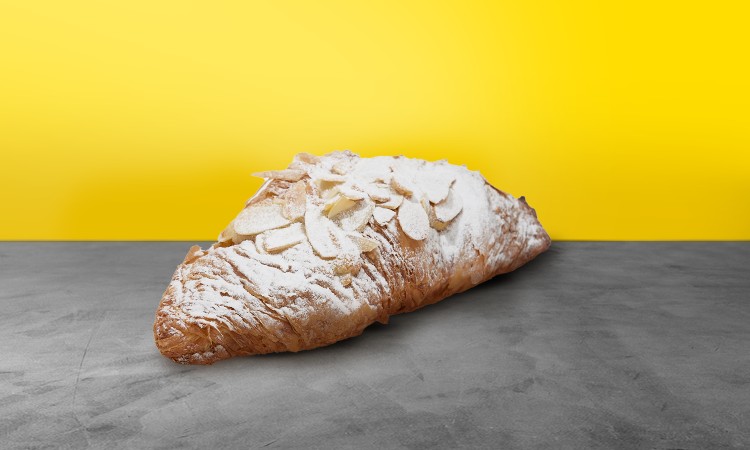 Frosted Almond Croissant_FC-APP