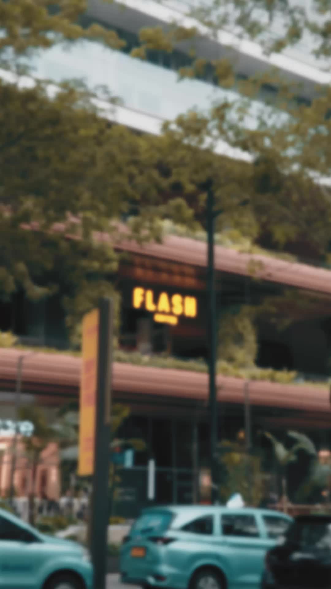 Flash Coffee is now brewing at Epiwalk! ☕
Visit us on the 1st floor and grab your favorite cup.
Coffee, now closer than ever. See you there! 💛
#FlashCoffee